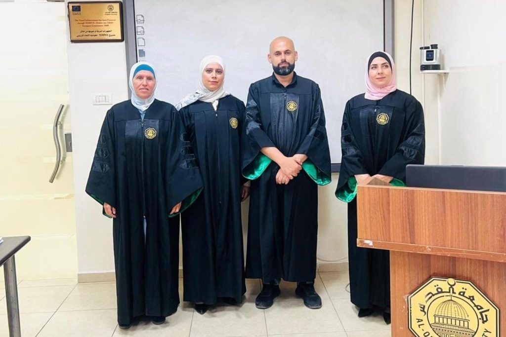 جامعة القدس تناقش رسالة الماجستير الأولى فلسطينيًا حول المحاكاة في التعليم التمريضي وأثرها على الإدارة والقيادة